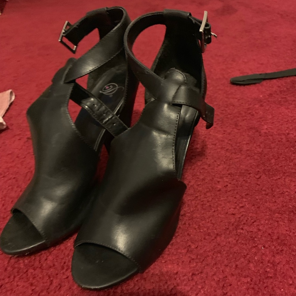 Black heels
